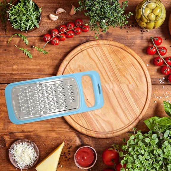 HOMEMAXS Stainless Steel Carrot Grater with Ergonomic Handle for Home Use Lightweight and Portable