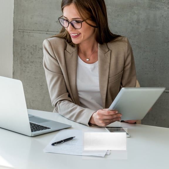 HOMEMAXS Transparent Acrylic Name Card Holder for Decoration Portable Lightweight Stand Easy Installation 3.5 x 2.0 Inches