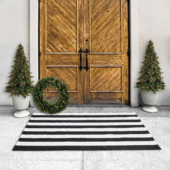 HOMEMONDE Cotton Buffalo Plaid Rug - Black and White Striped Outdoor Rug 3x5 Inch - Handwoven Machine Washable Indoor & Outdoor, Backyward & Patio Welcome Doormat