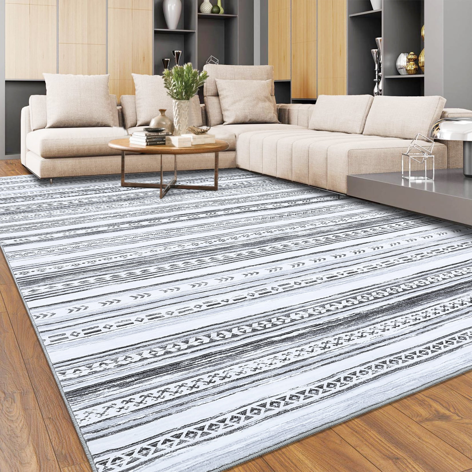 Gray Geometric Chenille 5' x 7' Washable Area Rug