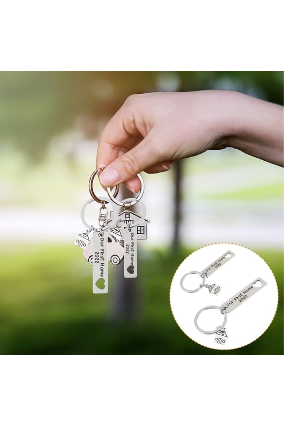 1 Set Housewarming Keychain Metal House Keychain Silver for First-time Homeowners
