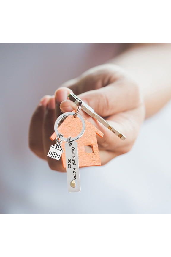 1 Set Housewarming Keychain Metal House Keychain Silver for First-time Homeowners