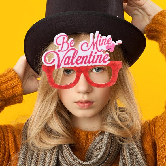 HONMEET 6-Piece Valentine's Day Photo Booth Props Set for Festival Parties and Celebrations
