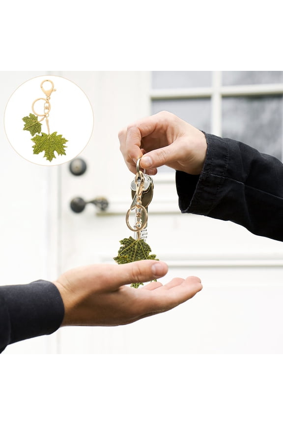 Decorative Metal Keychain Maple Leaf Pendant for Backpack and Bag Hanging Charm