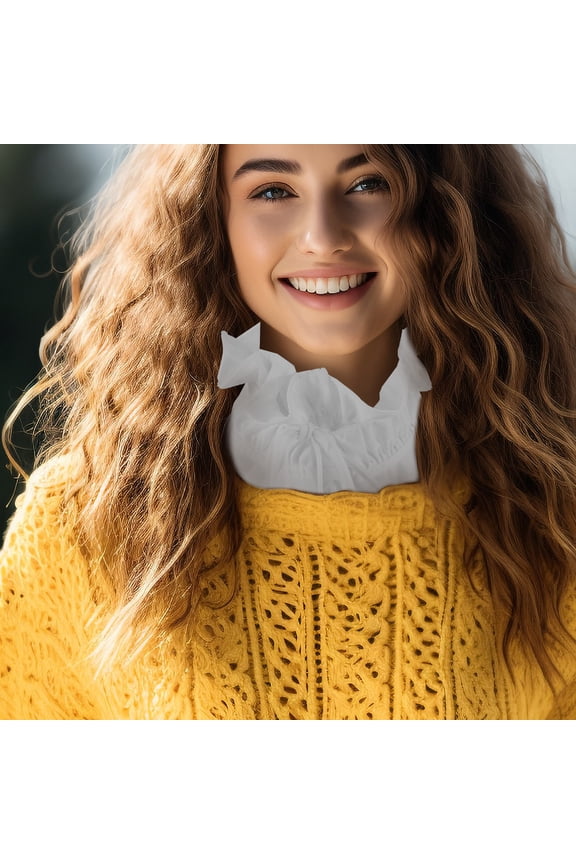 White Detachable Blouse Collar with Ruffled Edge, Stylish Fake Collar Accessory for Trendy Fashion and Layered Outfit Looks