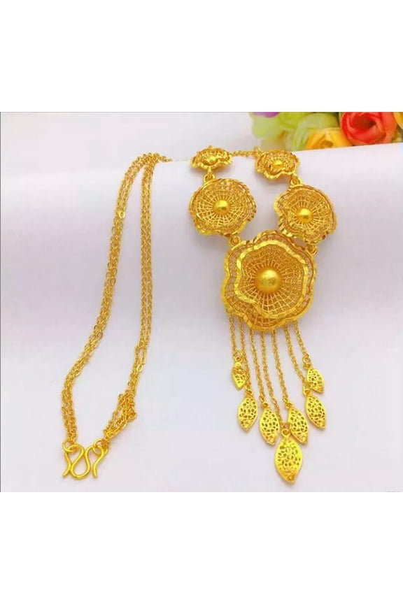 5 flowers r22K 24K Thai Baht Yellow Gold GP Filled Necklace Jewelry