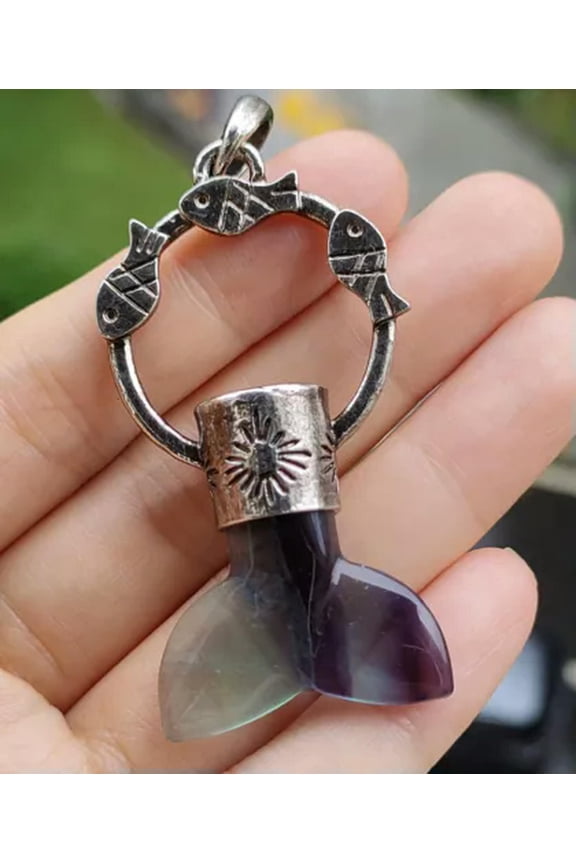 5pcs Natural Fluorite Gems Fish lucky charm Pendants Magic Reiki Amulet