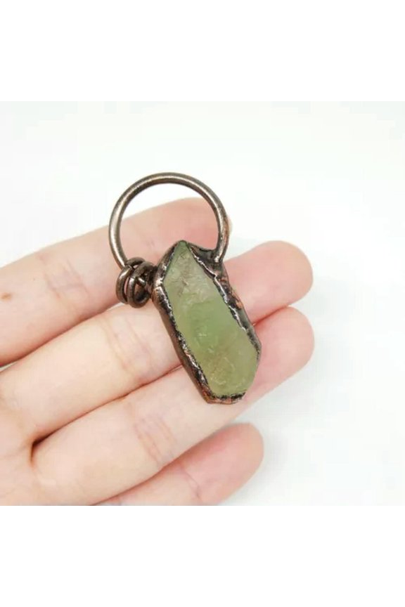 Natural Crystal Pendant Sun Stone Triangle Clear Quartz God Retro Chakra Vintage-1PC(Random Pick)-#5 Raw Stone Green Fluorite