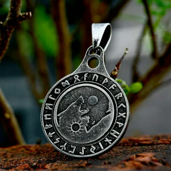 HOOUN Nordic Viking Rune Wolf Pattern Pendant Rotating Tag Men Women Fashion Necklace-Gray