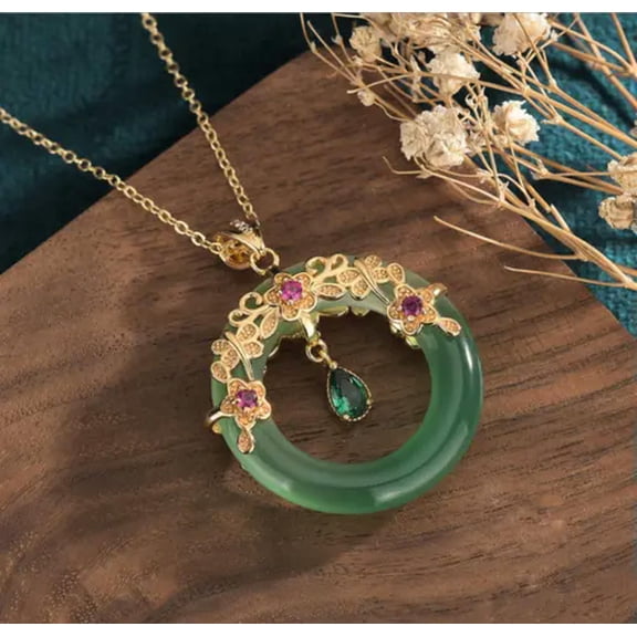 HOOUN Pendant Jade Crystal Necklace Charm 18K Gold Plated Donut Ring Dainty Gemstone
