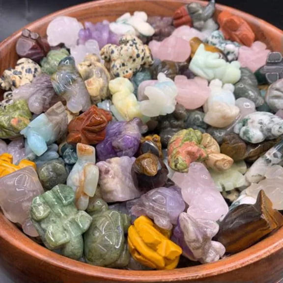 HOOUN Random Pick - Natural Quartz Crystal Animal Carved Mini Skull Healing Reiki Mix -10PCS-Different Styles