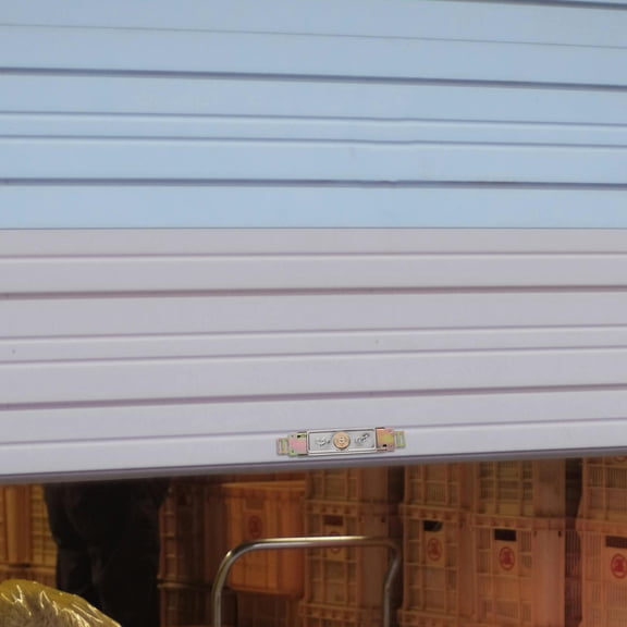 HOOWIFFY Rolling Door Lock with Iron Construction for Secure Garage and Warehouse Use