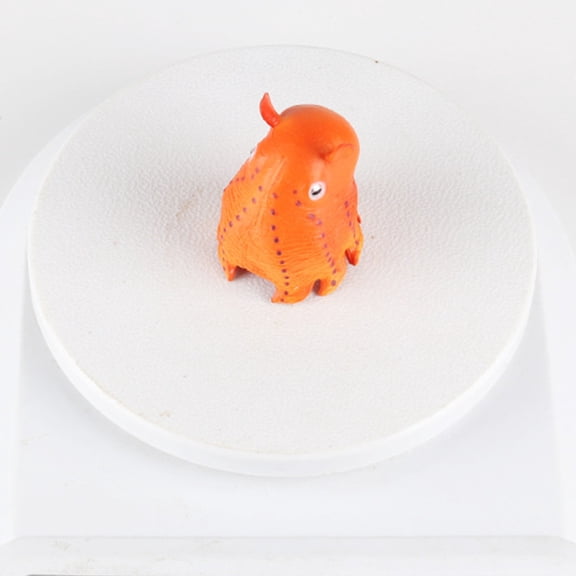 HOOWIFFY Decorative Octopus Figurine Orange Animal Statue for Rustic Indoor and Outdoor Use