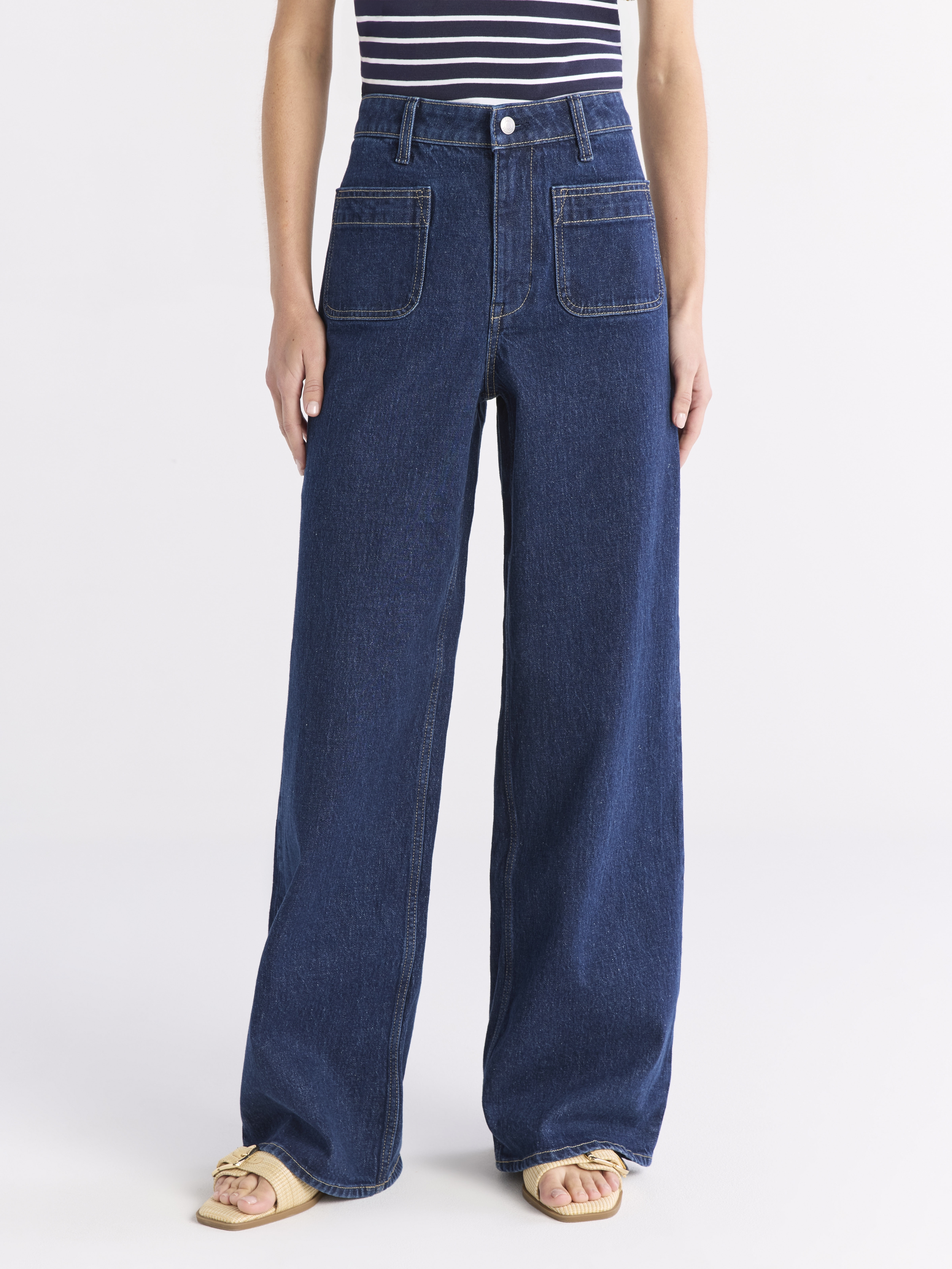 Free Assembly Women's and Women's Plus Wide Leg Jeans with Patch Pockets, 30", 32", and 34" Inseams, Sizes 0-26 Plus