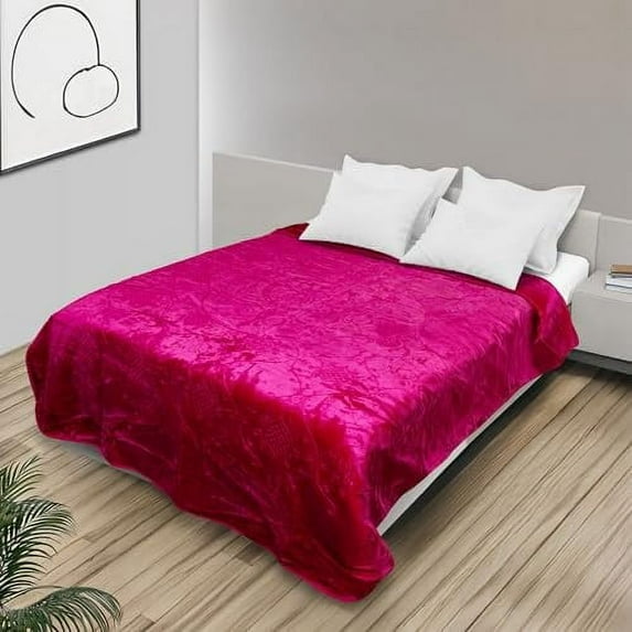 HR Premium Soft Hot Pink Color Plush Blanket Luxurious Velvet Fleece Throw Perfect for Sofa, Bed & Travel Warm, Cozy & Ideal for All Seasons Comfort & Elegance in Home Decor