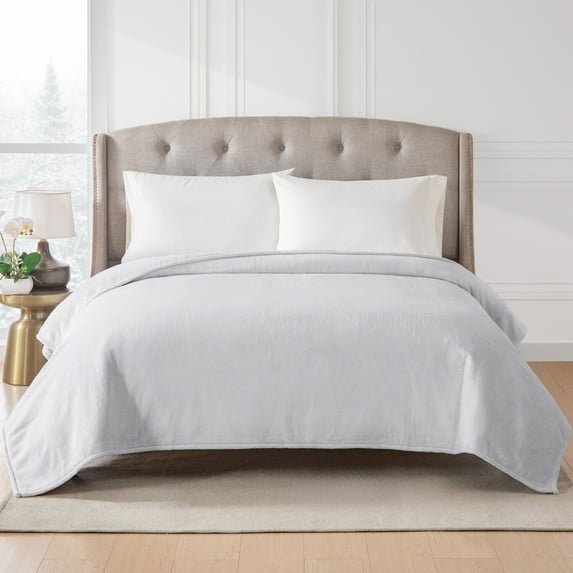 Hotel Style Solid Oversized Soft Bed Blanket, Platinum Silver