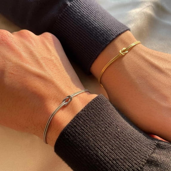 HUJHKIO 2 Packs Matching Bracelets for Couples, Dainty Love Knot Bracelet, 14K Gold Plated Chain Bracelet Set, Relationship Jewelry Gifts for Women Men Best Friend Valentine's Day, Gold & Silver