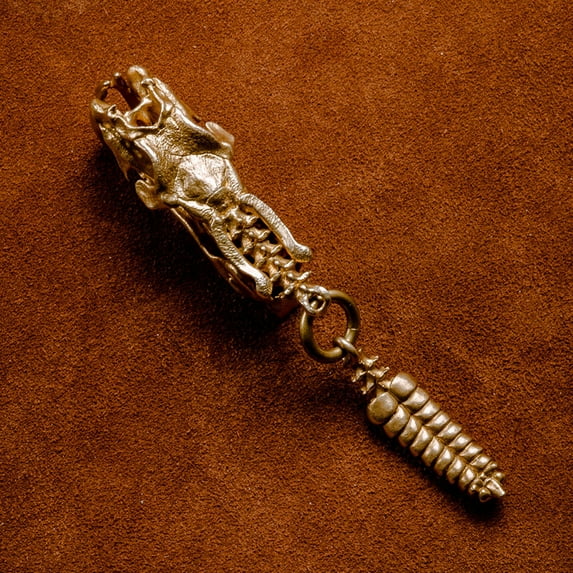 HZRSLY Vintage Brass Snake Skull Keychain - Handcrafted Rattlesnake Tail Pendant, Antique Style Car Decor & Unique Gift for Men, Durable Metal Accessory for Outdoor Enthusiasts