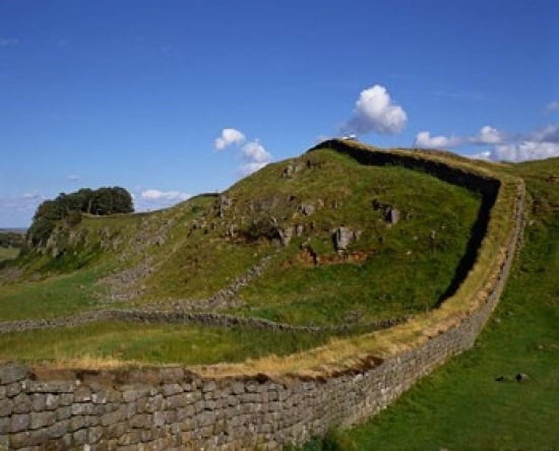 Hadrians Wall Northumberland England Canvas Art - Paul Thompson DanitaDelimont (20 x 16)