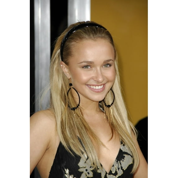 Hadyen Panettiere At Arrivals For Rocky Balboa Premiere, Grauman'S Chinese Theatre, Los Angeles, Ca, December 13, 2006. Photo By Michael GermanaEverett Collection Celebrity (16 x 20)
