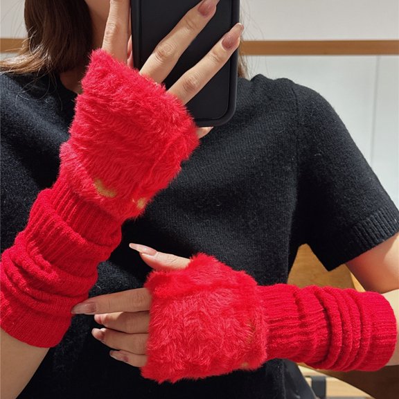 HaevnNest Faux Fur Arm Warmers 1 Pair Plush Red Half Finger Slouchy for Winter