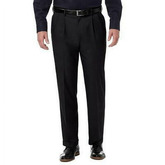 Men’s Haggar® Premium Comfort Expandable-Waist Classic-Fit Stretch Pleated Dress Pants Color: Black Size: 38X32