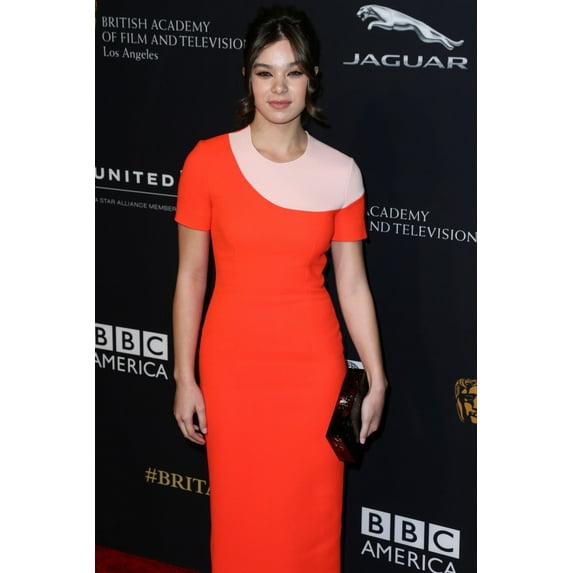 Hailee Steinfeld At Arrivals For 2014 Bafta Los Angeles Jaguar Britannia Awards Presented By