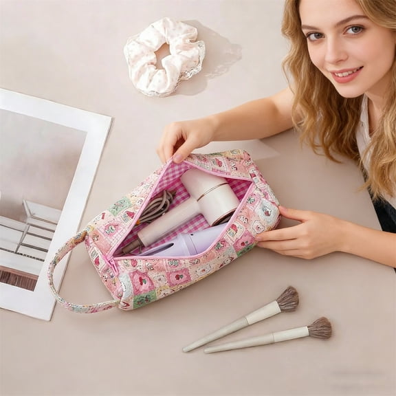 Hair Tool Travel Bag Heat Resistant Mat For Straighteners & Curling Irons, Makeup & Toiletries Portable Hot Tools Organizer with Hanging Hook, Travel Case for Hair Styling Tools & Accessories (1 pc)