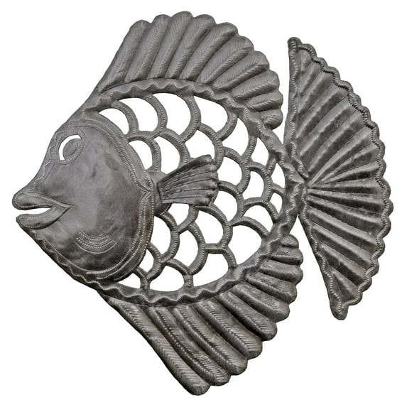Scaly Fish with 3D Fin