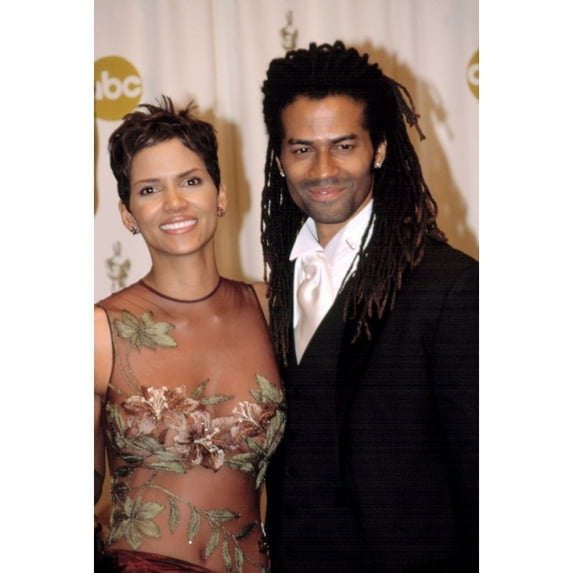 Halle Berry And Husband Eric Benet At The Academy Awards 3242002 La Ca By Robert Hepler. Celebrity