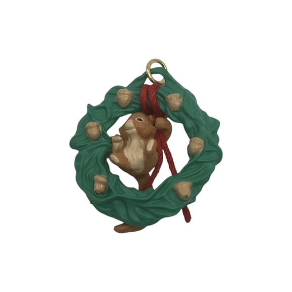 1990 Acorn Wreath (Chipmunk & Squirrel) Hallmark Keepsake Christmas Tree Ornaments QXM5686