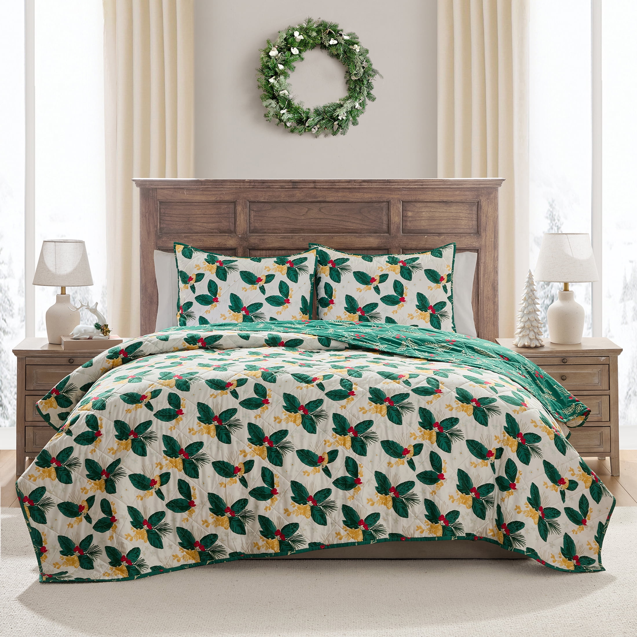 Hallmark Green Poinsettia 3-Piece Adult Holiday Quilt Set, Full/Queen