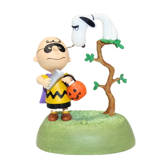 Hallmark Ornament: 2019 The Halloween Vulture | QF05276 | Peanuts