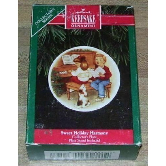 Hallmark Keepsake Ornament Sweet Holiday Harmony Collector's Plate 1992