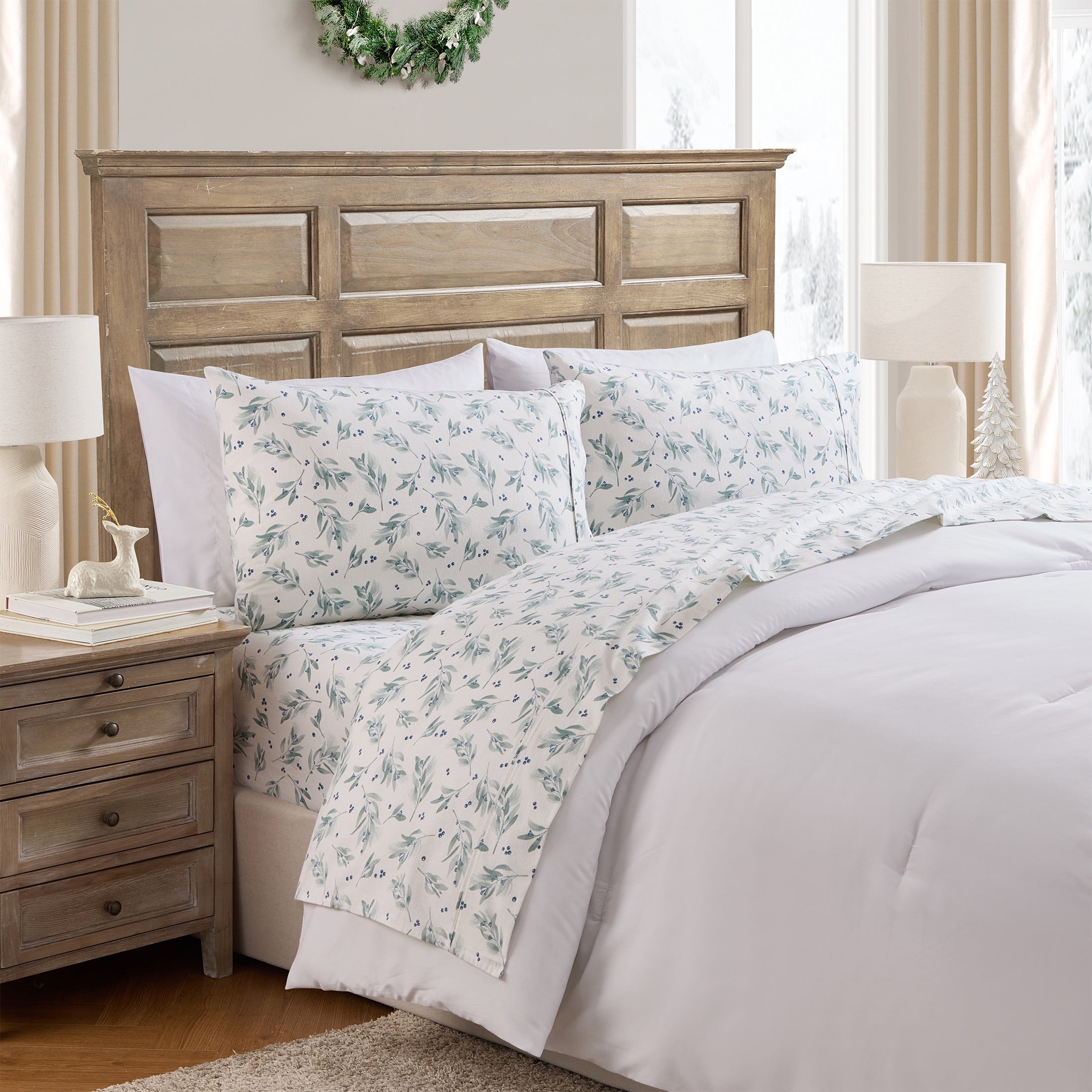 Hallmark Leafage 4-Piece Adult White/Green Brushed Cotton Flannel Bed Sheet Set, King