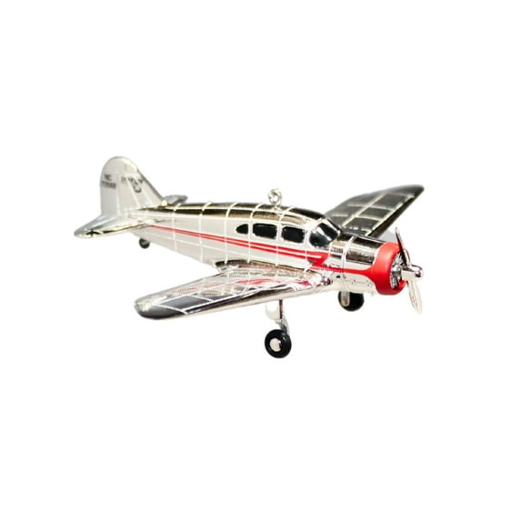 Hallmark Ornament: 2004 Spartan Model 7-W Executive | QX8391