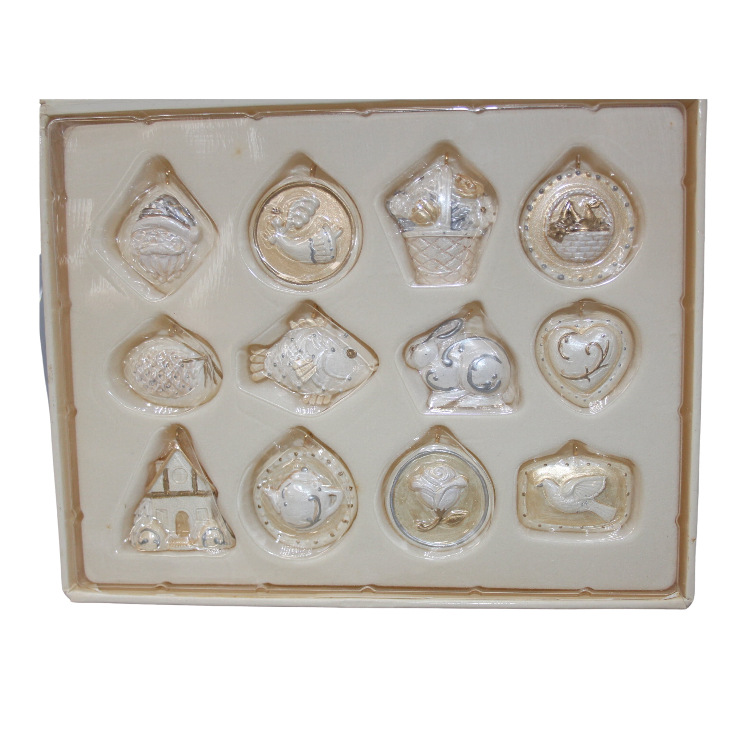 Hallmark Ornament: 2006 A Happy Life Together | QXM2206 - Walmart.com