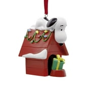 Hallmark Peanuts Snoopy on Holiday Doghouse