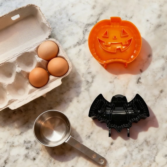 Halloween Baking Supplies 3 Piece Holiday Mini Pie Mold Set Pumpkin Ghost Bat Shaped for Halloween Party Halloween Kitchen Decor for Home Baking Events