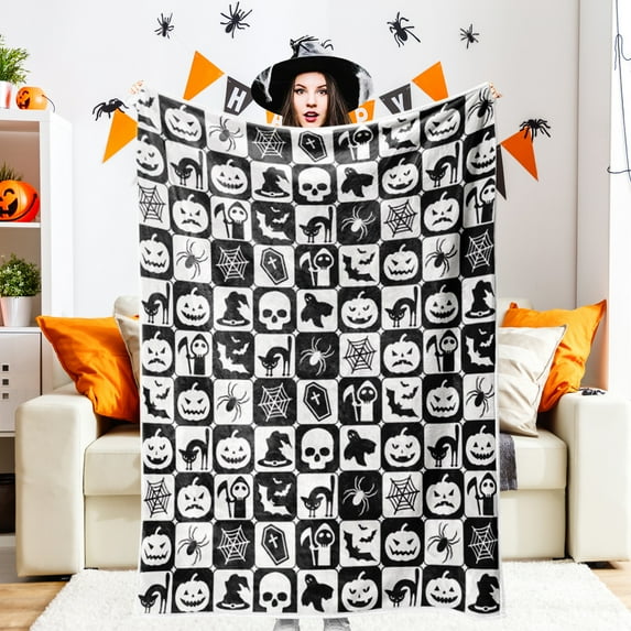 Halloween Blanket, Black White Checkered Plaid Pumpkin Bat Ghost Skull Halloween Throws Blankets, Spooky Webs Witch's Hat Soft Cozy Flannel Blanket for Sofa Couch Bed Decor, 50X60IN