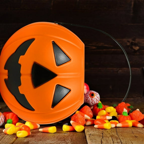 Djunllk Halloween Pumpkin Bucket, Trick or Treat Bucket with Handles & Light, Snack Pails Halloween Candy Basket for Party Favors, Halloween Decorations Party Supplies, 6.7"W x 8.3"H