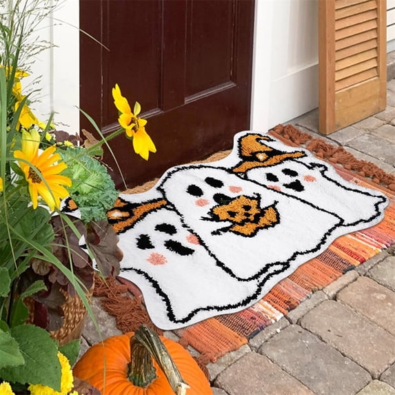Halloween Decorations Halloween Ghost Plush Doormat, Soft Absorbent Non-Slip Bathroom Rug, Cute Halloween-Themed Bath Mat for Home, Indoor Decoration (20x31 Inches)