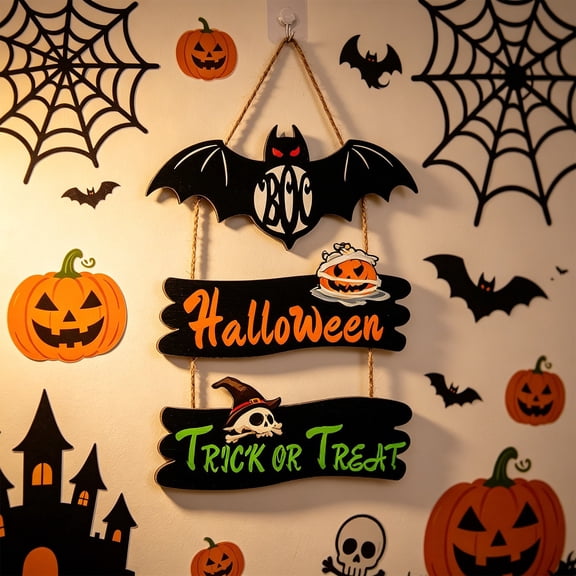 Halloween Door Hanging Sign Decoration, Wooden Plaques Wall Art with Bat Pumpkin Skull Design for Front Door Decoration Indoor and Outdoor Halloween Home Decor and Prop