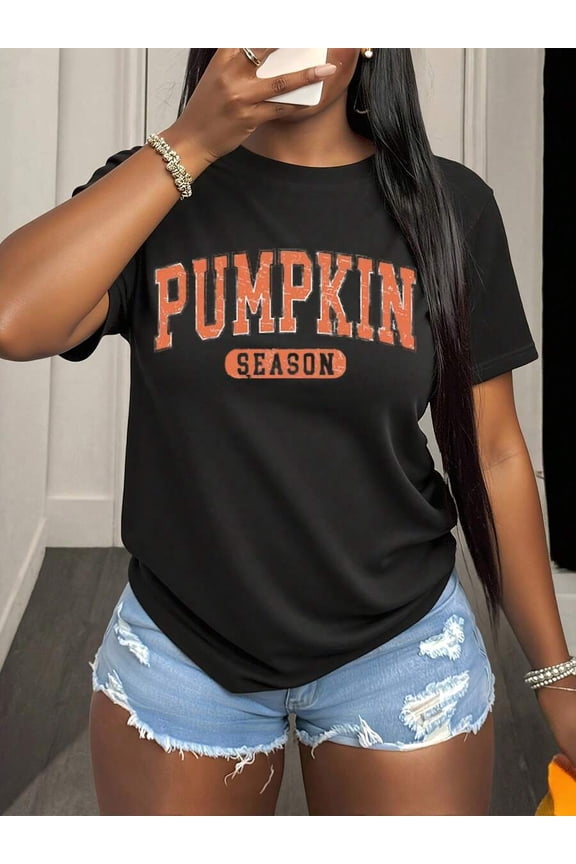 Halloween Fall Pumpkin Season T-Shirt, Plus Size Halloween Pumpkin Graphic T-Shirt For Women, Fall Farm Fresh Pumpkins Hand Picked Daily Tshirt, Funny Autumn Thanksgiving Pumpkin Patch Graphic T-Shir