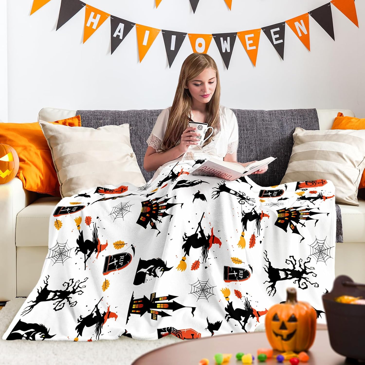 Halloween Fleece Throw Blanket, Spooky Black Witch Bats Tombstones Plush Soft Lightweight Flannel Fleece Blanket 50"x60"