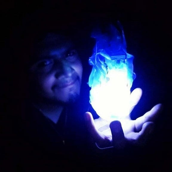 Floating Fireball Illuminated Flame Prop with Glowing Suspended Fire Effect Artificial Fire Decor for Party Cool Role Playing Decorations Indoor & Outdoor Spooky Lighting