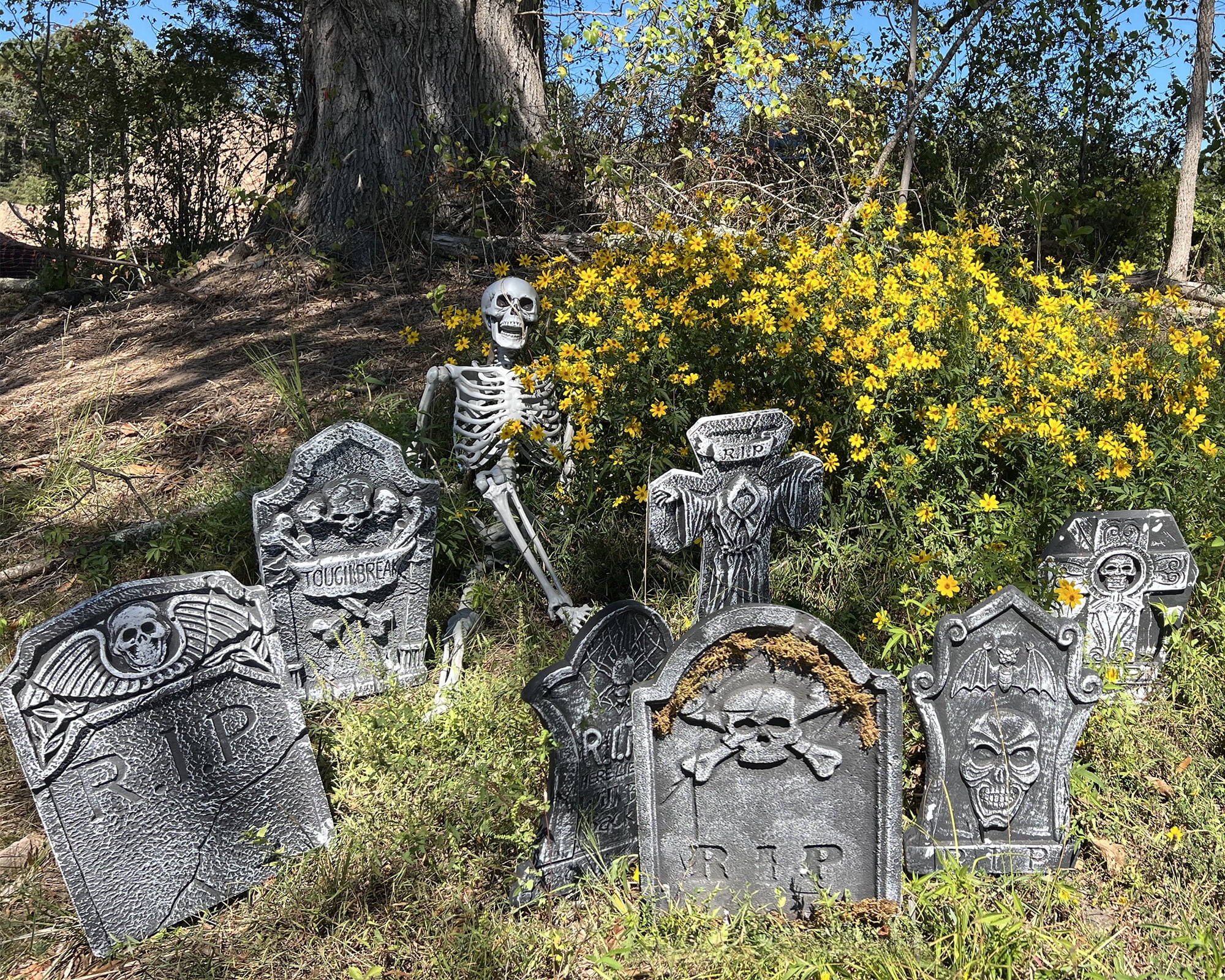 Halloween Foam RIP Graveyard Tombstones 7Pack 3 X L Size 4 X XL Size halloween-foam-rip-graveyard-tombstones-7pack-3-x-l-size-4-x-xl-size