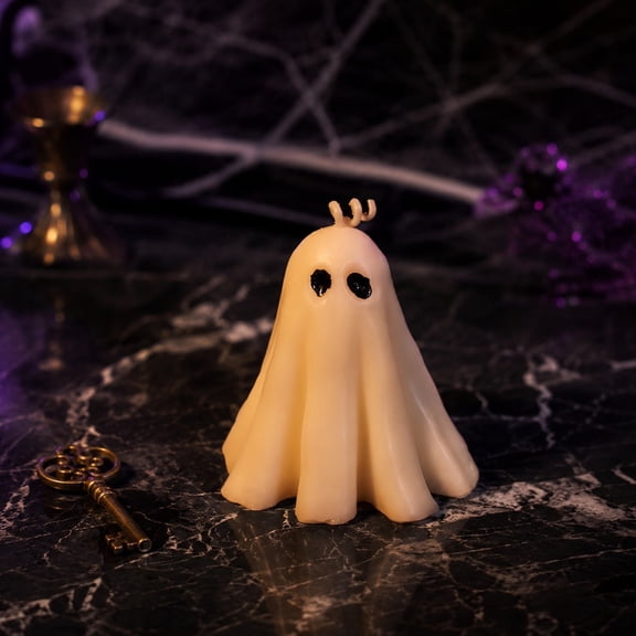 Halloween Ghost Scented Candle 3.9 Inch - Natural Soy Wax Aromatherapy Tabletop Decor with Spooky Shape for Home, Party, Gift