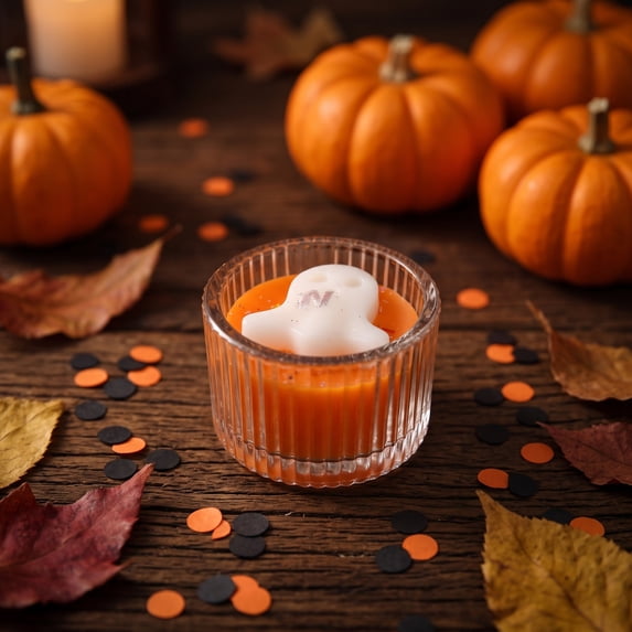 Halloween Ghost Shaped Aromatherapy Candle for Home Decor, Cute Scented Wax Figurine for Party Favors, Fall Holiday Tabletop Decorations, 1Pack D