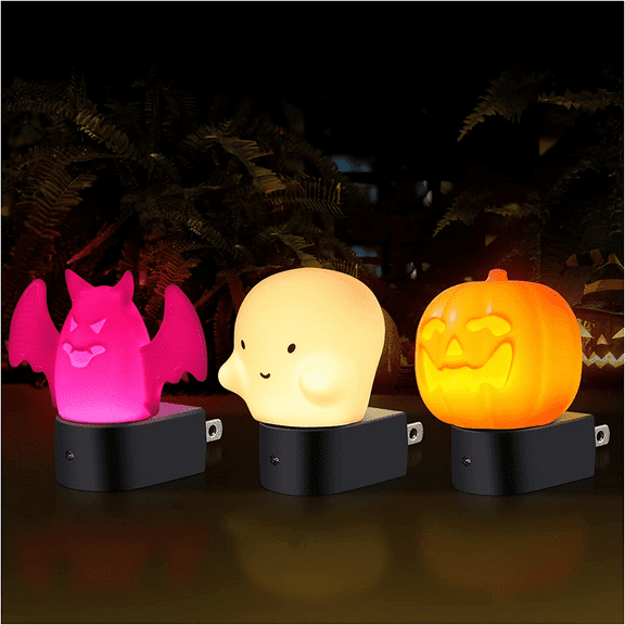 Halloween Lights, 3 Pack Pumpkin Ghost Bat Night Light, LED Plug in Night Light with Automatic and Manual Switch, Halloween Decor for Bedroom Kitchen Hallway Stairs